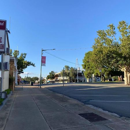 Gateway Motor Inn Narrandera Eksteriør bilde